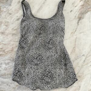 Shore Shapes 12 Tankini One Piece Swimsuit Black White Tummy Control